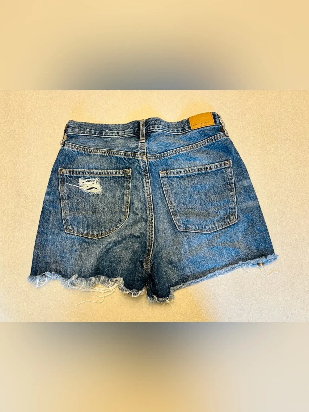American Eagle 90s Boyfriend Short